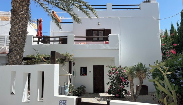 Beautiful Beach House in heart of Agua Amarga