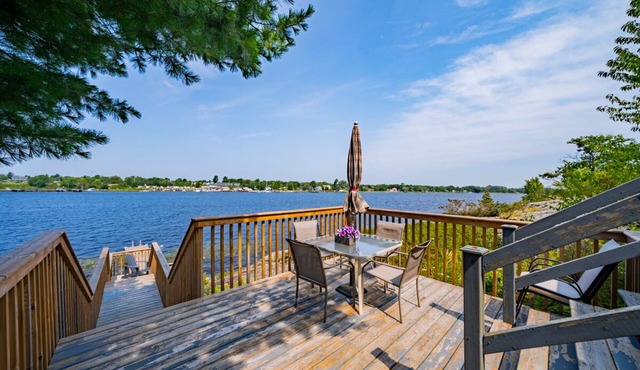 Beautiful Georgian Bay Cottage