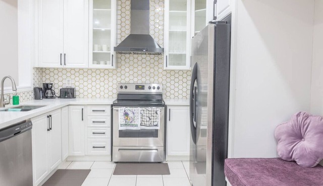 Beautiful Home in Central Local