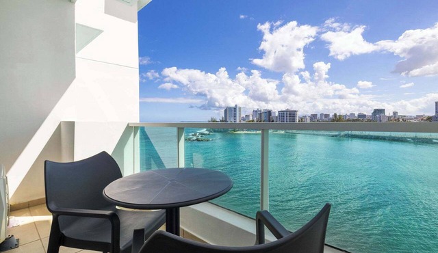 Breezy Studio | Waterfront Haven in Best Location