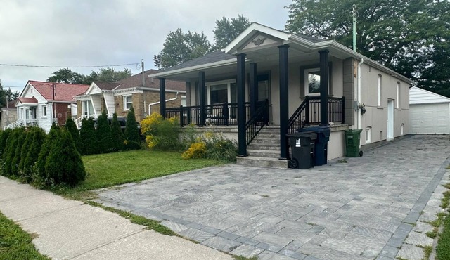 Bright & Spacious Home for 4 Near DVP/401 Free Parking