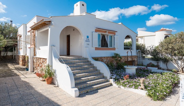 CA'N MIQUEL - Chalet with sea views in S'Estanyol (Colonia de Sant Pere).