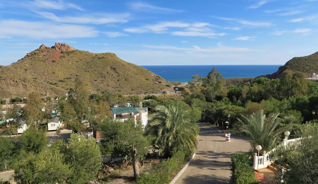 Camping & Bungalow Cueva Negra
