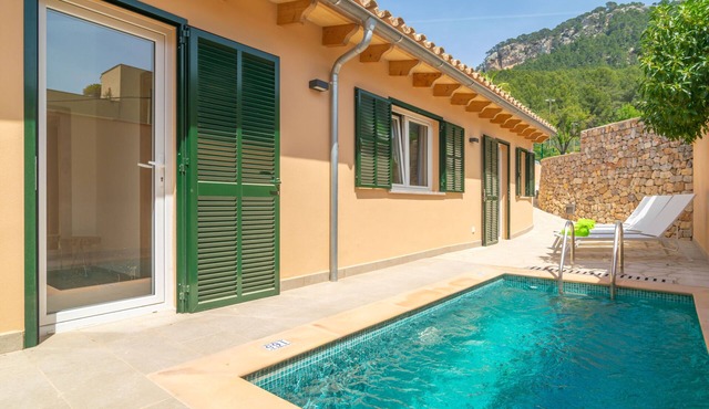 CAN MOREU - Townhouse with private pool and free WiFi.