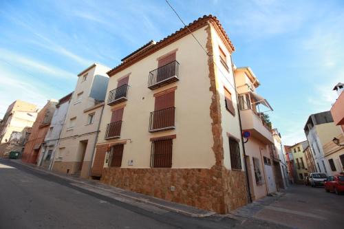 Casa rural con terraza en Cabanes - Mar y montaña - Ideal para grupos y familias