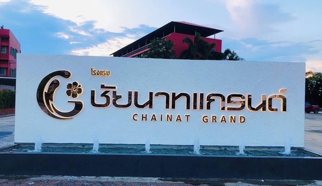 Chainatgrand Hotel