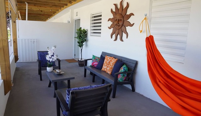 Charming 2-bedroom apartment in lovely Guerrero with WiFi, AC