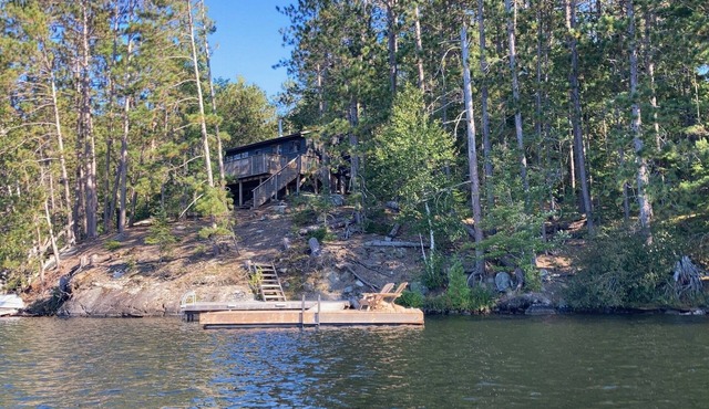 Charming Lake Weslemkoon Retreat