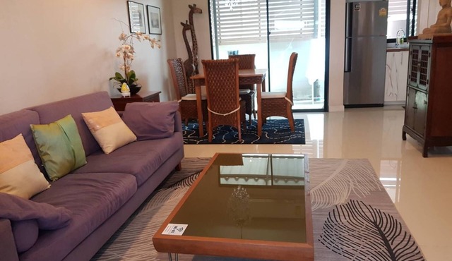 Cheerful 3br Townhome with Community pool in Nonthaburi City Center near MRT