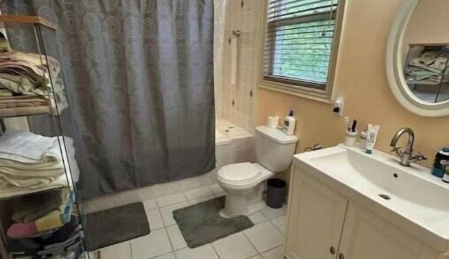 Coboconk Cottage First floor