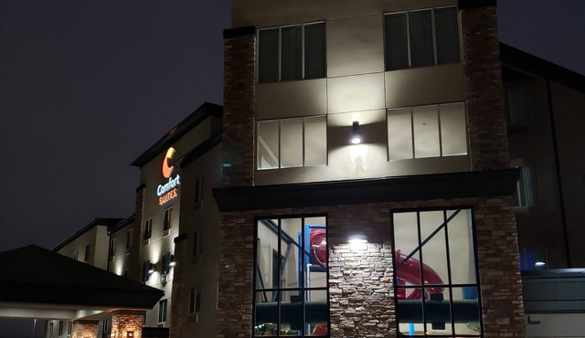 Comfort Suites Saskatoon