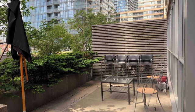 Comfy 1Bdrm + sofabed w/terrace & Parking