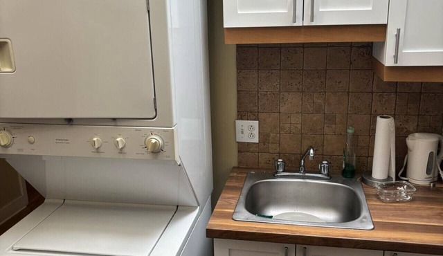 Condo tout équipé avec accès au balcon/bbq