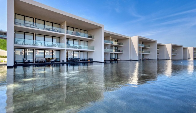 Cora Sunset Penthouse | Rooftop Jacuzzi, Golf & Ocean Views