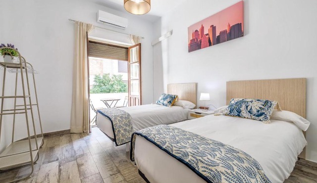 Cordoba Essence, Parking incluido junto al centro y casco histórico
