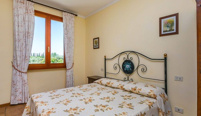 Cosy apartment for 2 people with pool, A/C, WIFI, TV and pets allowed