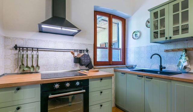 Cosy apartment for 7 guests with WIFI and patio