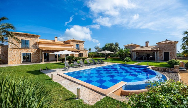 Country House 'Fortuna' with Mountain View, Private Pool and Wi-Fi