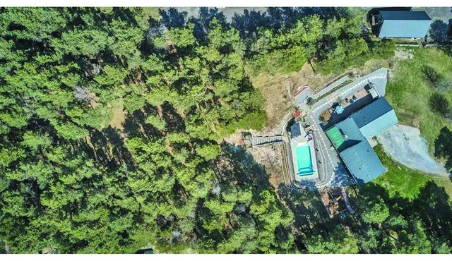 Cozy House with Hot Tub & Heated Pool
