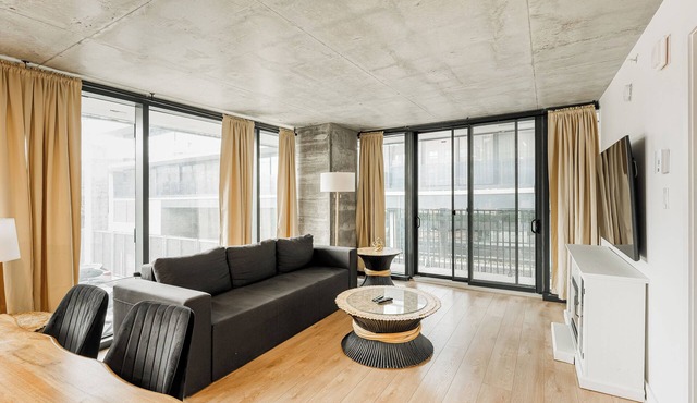 Cozy & Modern 2BR Condo w/Pool & Terrace | Prime Griffintown Location