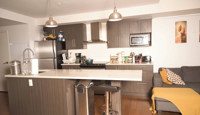 Deluxe room with separate bathroom