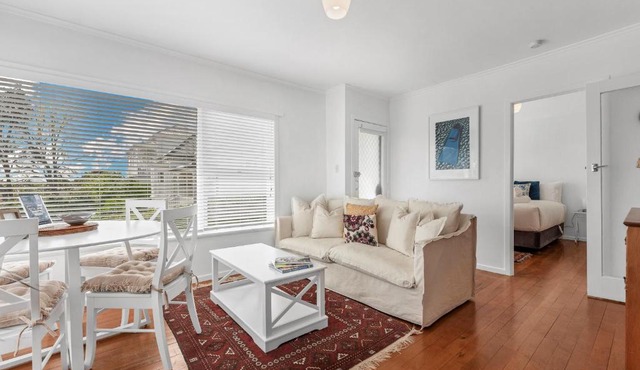 Devonport Comfort by Bespoke Stays