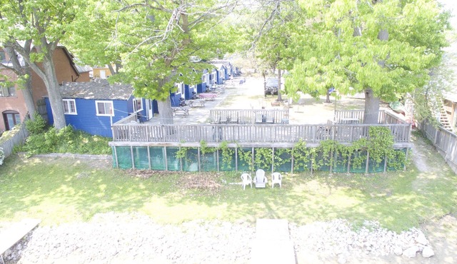 Dock Life Cottage 7 - Riverside, 2 Bedroom, Wasaga