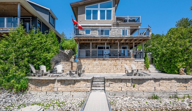 Dreamy Georgian Bay Getaway