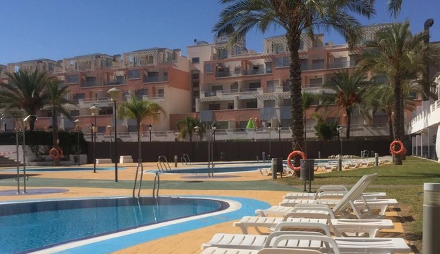 Duplex 100 meters from the beach. Vera