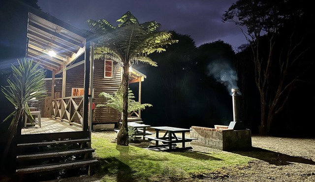 Eco Friendly Bush Cabin on a Scenic Rural Farm. Bush Cabin 1