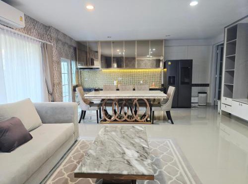 Elegant Home near MRT Central WestGate and Central WestVille 3 to 10 Min Drive