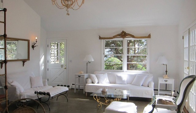 Enchanted Hamptons Cottage in NYTimes Garden
