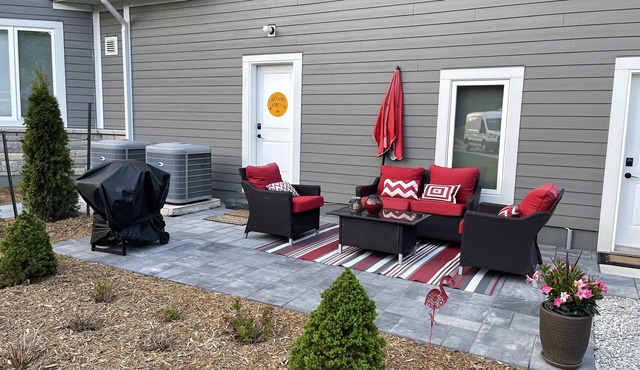 Entire Private Studio Apartment in Alton, Ontario
