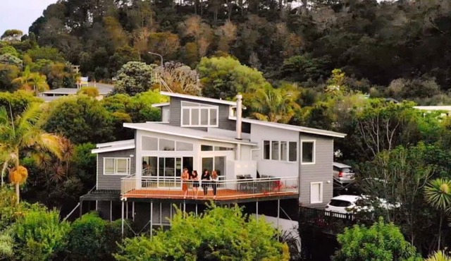 Executive Accommodation with World Class Views