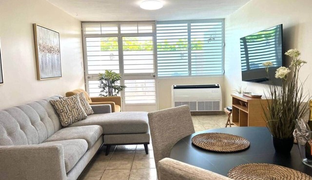 Family Retreat Apt | Beach Close
