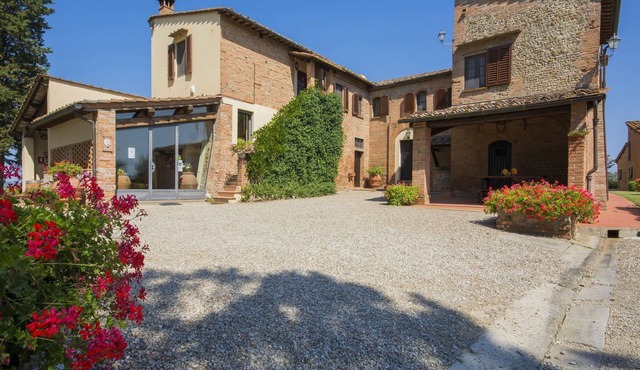 Farmhouse in Chianti with Pool and Terrace