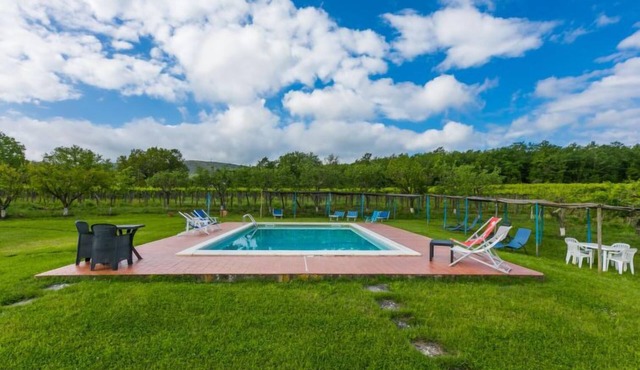 Fattoria Petraglia - Loggiato by Interhome