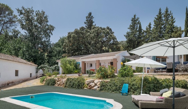 Finca El Porvenir with Mountain View, Pool, Whirlpool, Wi-Fi & Garden