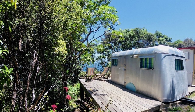 Fun and Funky - fully restored genuine 1940's handmade caravan