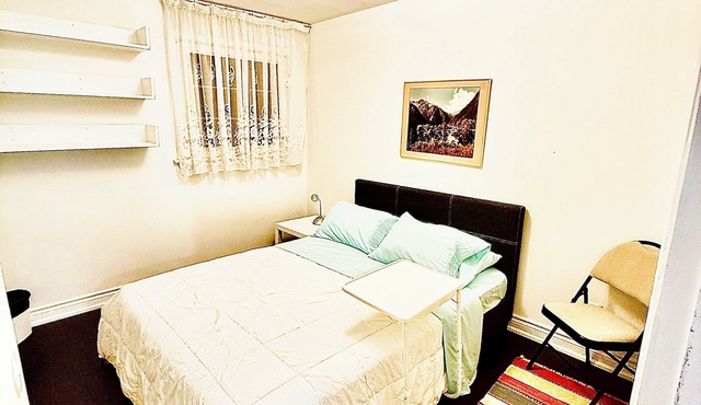 Furnished room available with a shared bathroom and kitchen.(Northyork location)