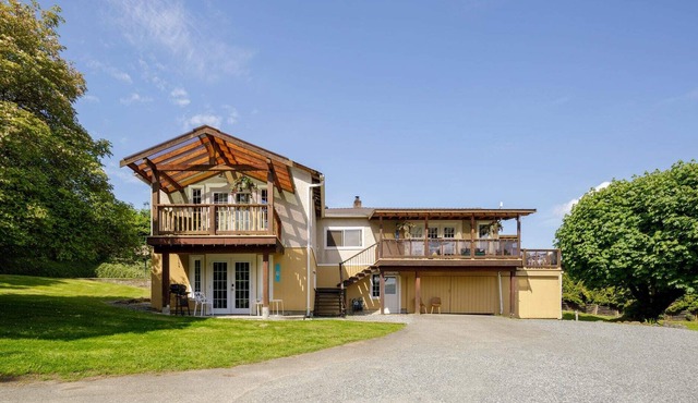 Gorgeous 7BDR 16 Guests Perfect For Your Family.