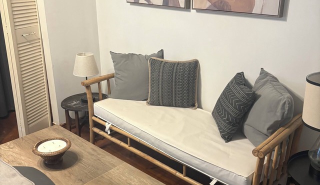 Ground-Floor Accessible Townhome 1-Bedroom Apartment in Downtown Toronto