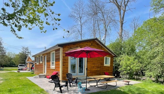 Hickory Waterfront Cottage #1