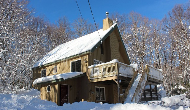 Hillside Haven- Weekly + Monthly Discounts Available!