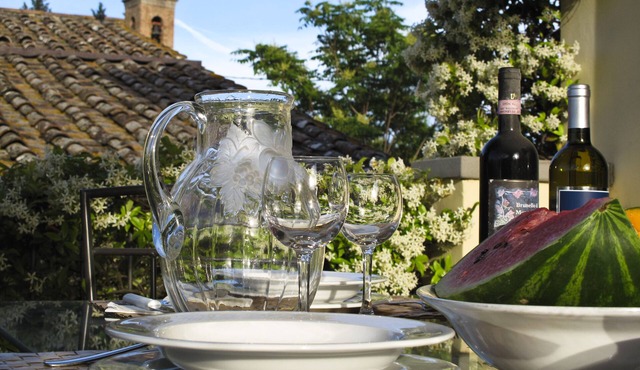 Historical villa in Tuscan countryside with private pool exclusive use