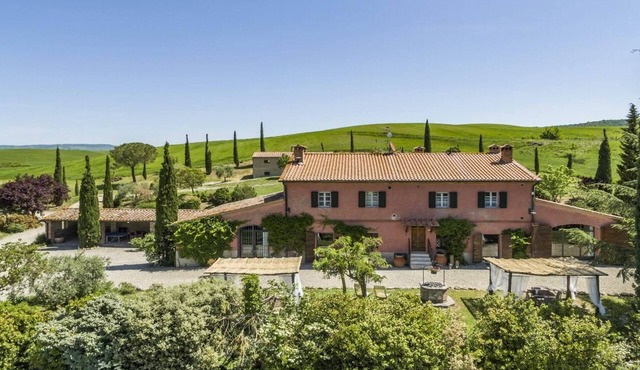 Holiday House in Castiglione D'orcia with pool, large Garden and beautiful view