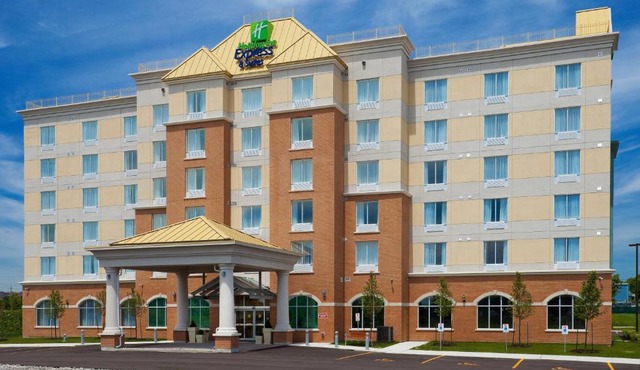 Holiday Inn Express Hotel & Suites Clarington - Bowmanville by IHG