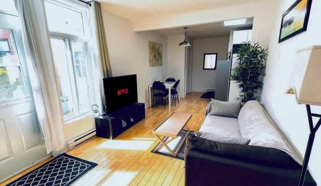 Homa 1 | A haven of light | WiFi | Workdesk | AC