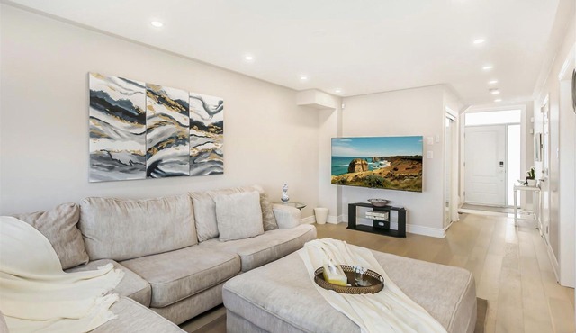Immaculate Pet & Smoke-Free Haven Near Wonderland