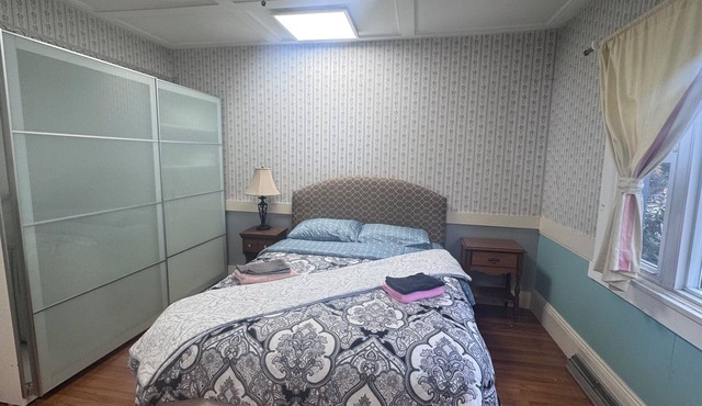 Inviting 1BR Near Boston - Easy Transit - Parking Included